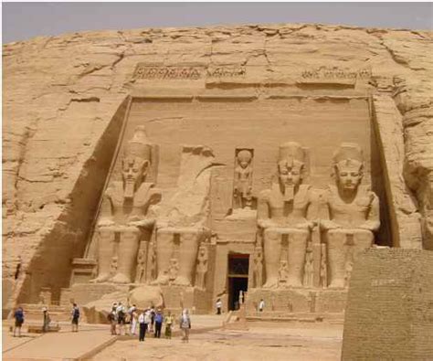  Abu Simbel Tempel: Ett mäktigt testamente till farao Ramses II:s ego!